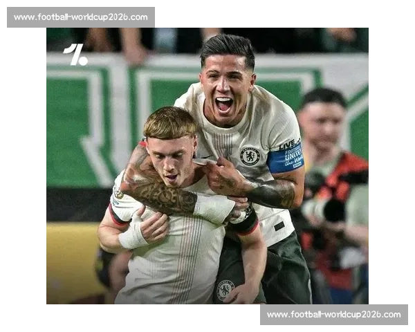 帕尔梅拉斯铁卫加时染红！116 分钟两黄变一红，10 人应战惊险晋级世俱杯八强